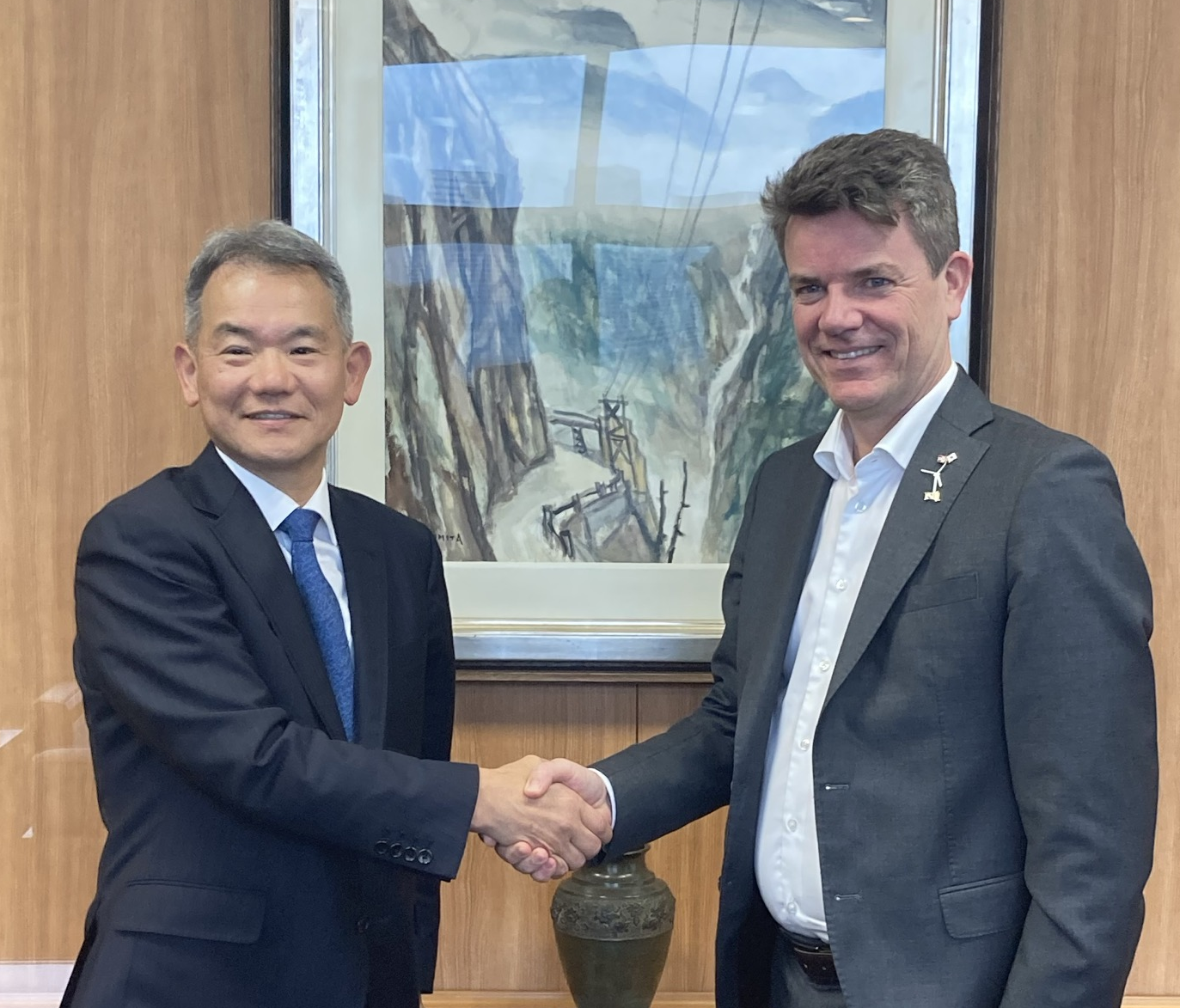 Kansai Electric Power Company becomes a large shareholder in